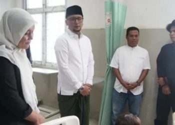 Bupati Labusel Bantu Pembiayaan Operasi Caesar Warga