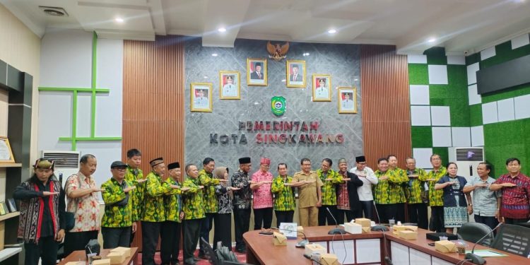 Jalin Silaturahmi, FKUB Ketapang Lakukan Kunjungan ke FKUB Singkawang