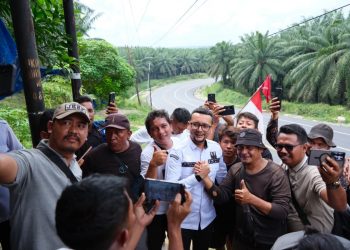 Bupati Labusel Sambangi Konten Kreator Bukit Kodok Torgamba