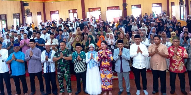 Pemkot Singkawang melalui DisdikBud menyelenggarakan Festival Penguatan Karakter Tingkat SD/SMP