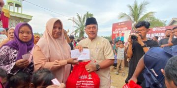 Plt. Sekda Aceh Tamiang, Hadiri Tabligh Akbar Ustadz Salman A Fillah, Diisi Dengan Bakti Sosial Para Relawan