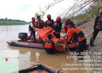 Tim Gabungan Polsek Karang Baru, Sar BPBD Dan Basarnas Berhasil Menemukan Orang Hanyut Di Perairan Sungai Kampung Banai