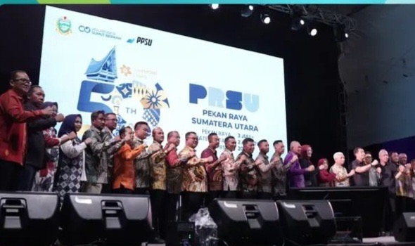 Bupati Labusel Jenguk Korban Kecelakaan, Pastikan Penanganan Medis Berjalan Optimal