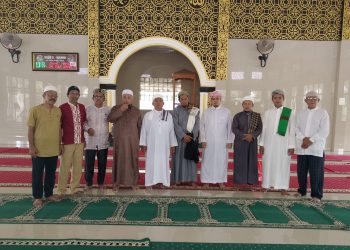 Cerita Siantar Dulu (CSD) Gelar Jumat Barokah, Bagikan Nasi Kotak kepada Jemaah Masjid Al Mukminin