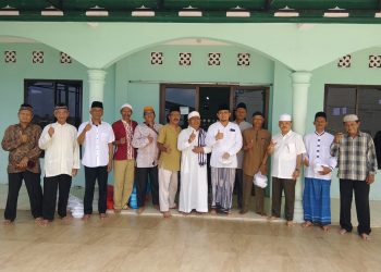 Cerita Siantar Dulu (CSD) Gelar Jumat Barokah, Bagikan Nasi Kotak kepada Jemaah Masjid Taqwa Pematangsiantar