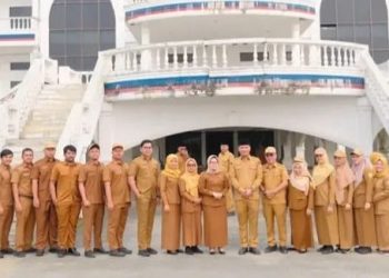 Sekda Labusel Pimpin Apel Gabungan, Dorong ASN Adaptif dan Perkuat Transformasi Digital Pemerintahan