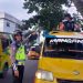 Upaya Menekan Angka Kecelakaan Sat Lantas Polres Siantar Edukasi Sopir dan Pelajar yang Bergelantungan di Angkot