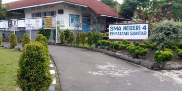 Polemik Seragam Olahraga SMAN 4 Pematangsiantar Kian Memanas, Kepsek Resmi Lapor Polisi, KPKM-RI Pilih Santai