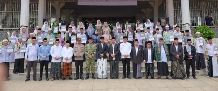 Bupati Labusel Ajak Santri Perkuat Ilmu, Akhlak, dan Pengabdian untuk Negeri